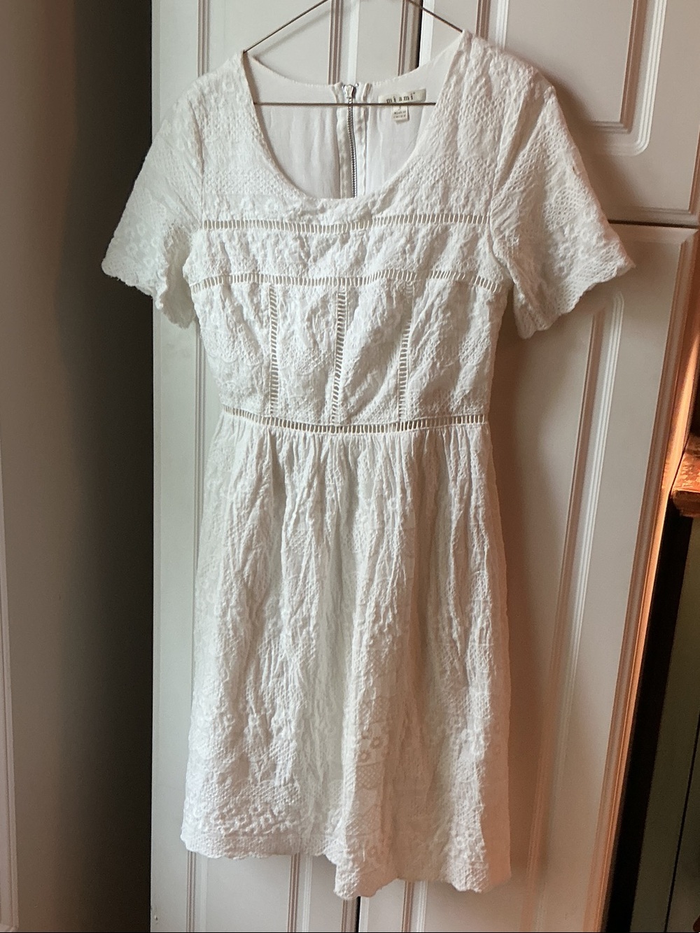 Miami White Lace Mini Dress with Short Sleeves
